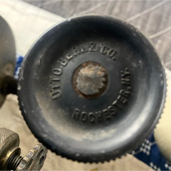 Vintage Brass Blow Torch Otto Bernz With Wooden Handle & Adjustable Valve - Picture 4 of 9